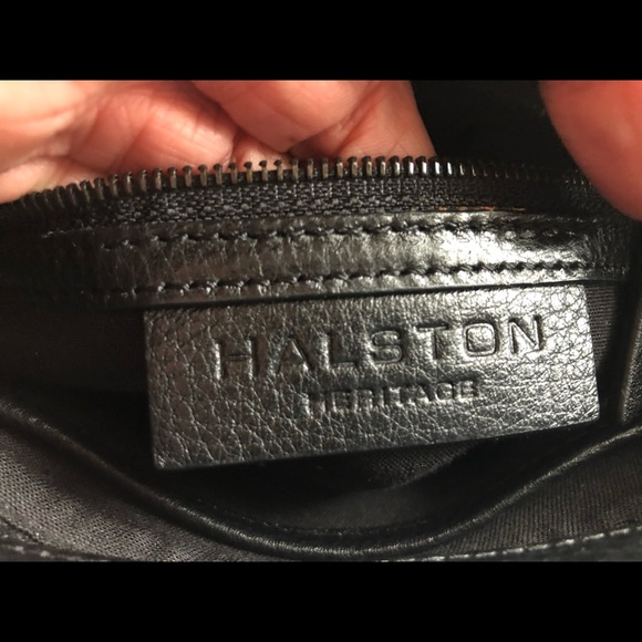 HALSTON HERITAGE AUTHENTIC! Leather purse w/embossed snake skin design. A Steal! - Picture 9 of 16
